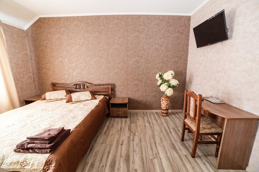 Corner House Lutsk Exterior photo