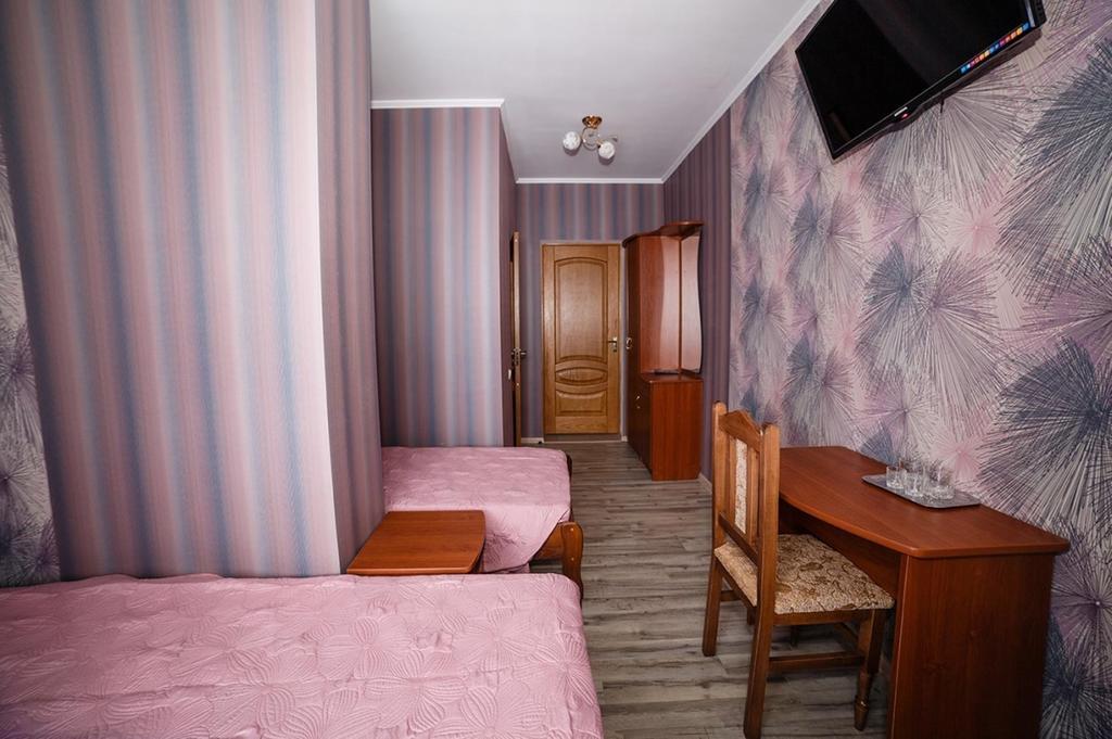 Corner House Lutsk Exterior photo